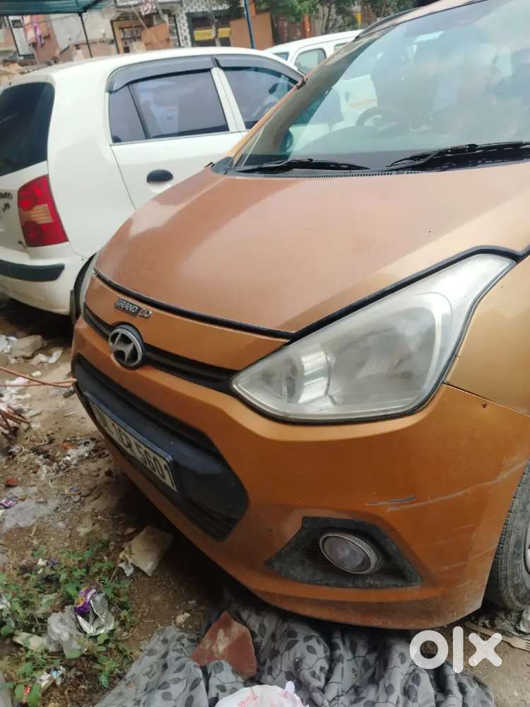 Hyundai Grand I10 2016 Diesel 125000 Km Driven Urgent Sale