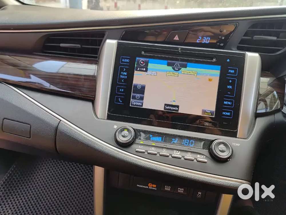 Innova Crysta.2.8.z.automatic