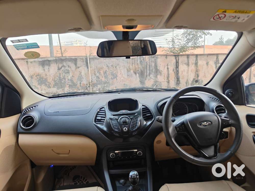 Ford Figo Aspire Titanium Blu, 2015, Petrol