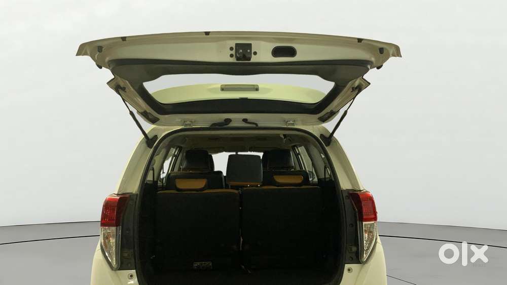 Toyota Innova Crysta [2020-ongoing] 2.4 Gx At 7 Str, 2021, Diesel
