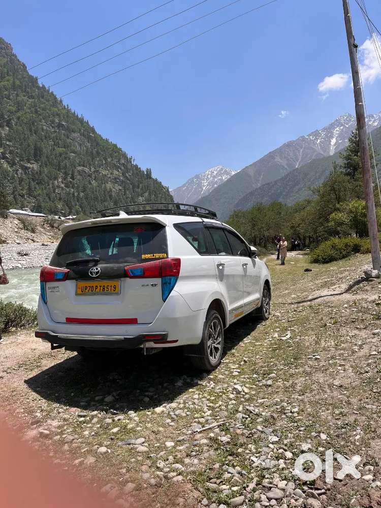 Toyota Innova Crysta 2025