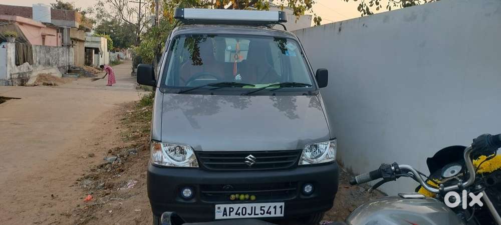 Maruti Suzuki Eeco 2025 Cng Petrol Well Maintained