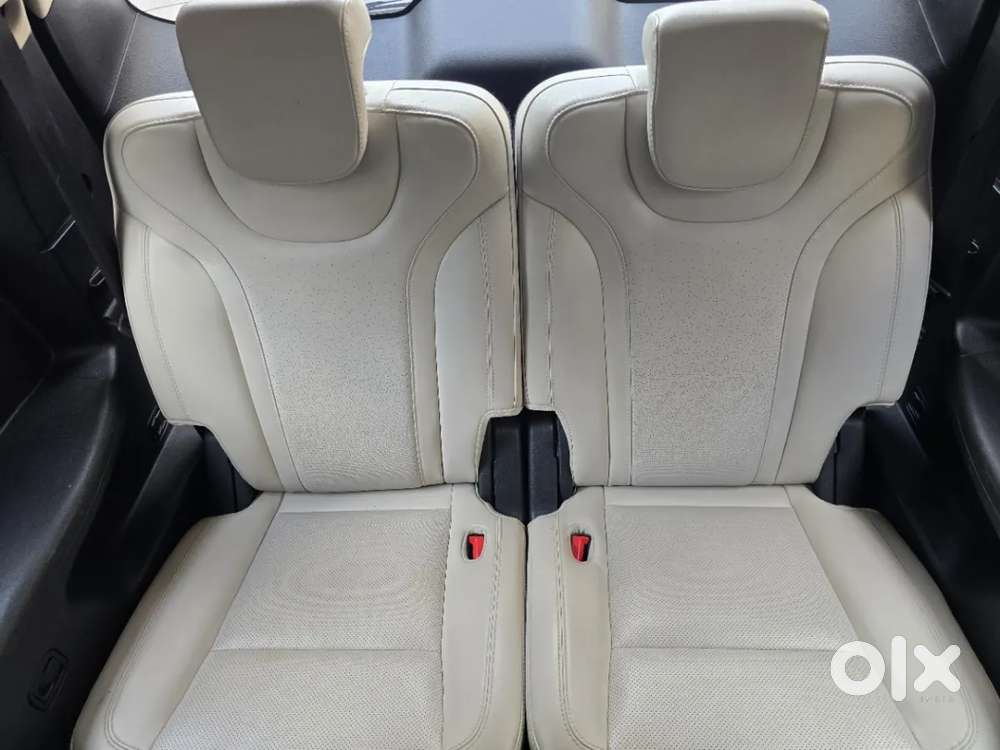Mahindra Xuv700, 2022, Diesel
