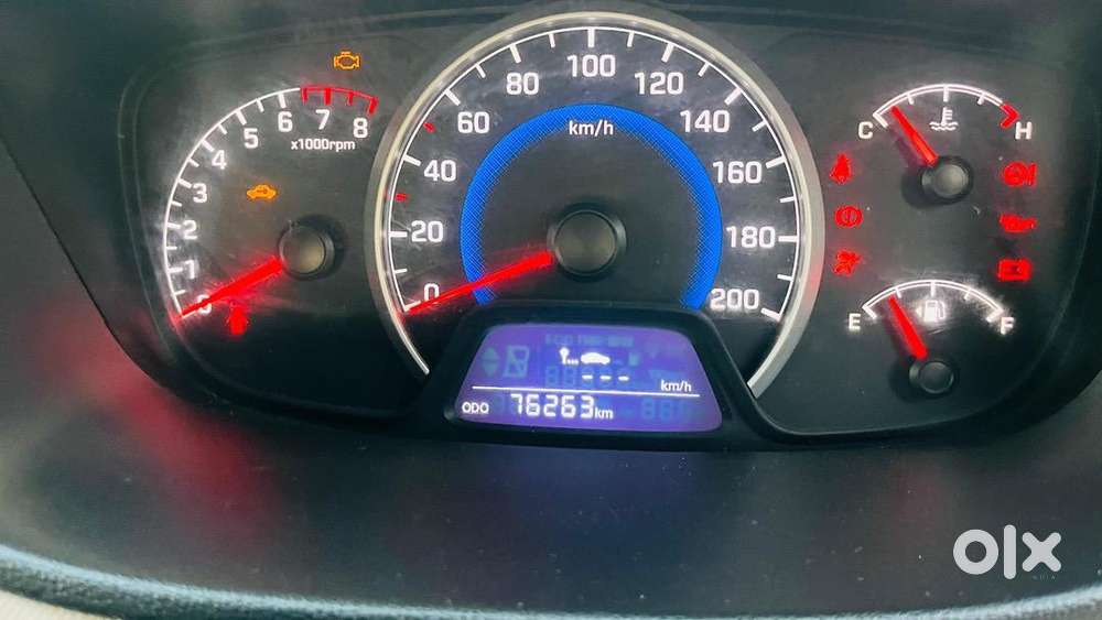 Hyundai Grand I10 2017 Petrol 75000 Km Driven
