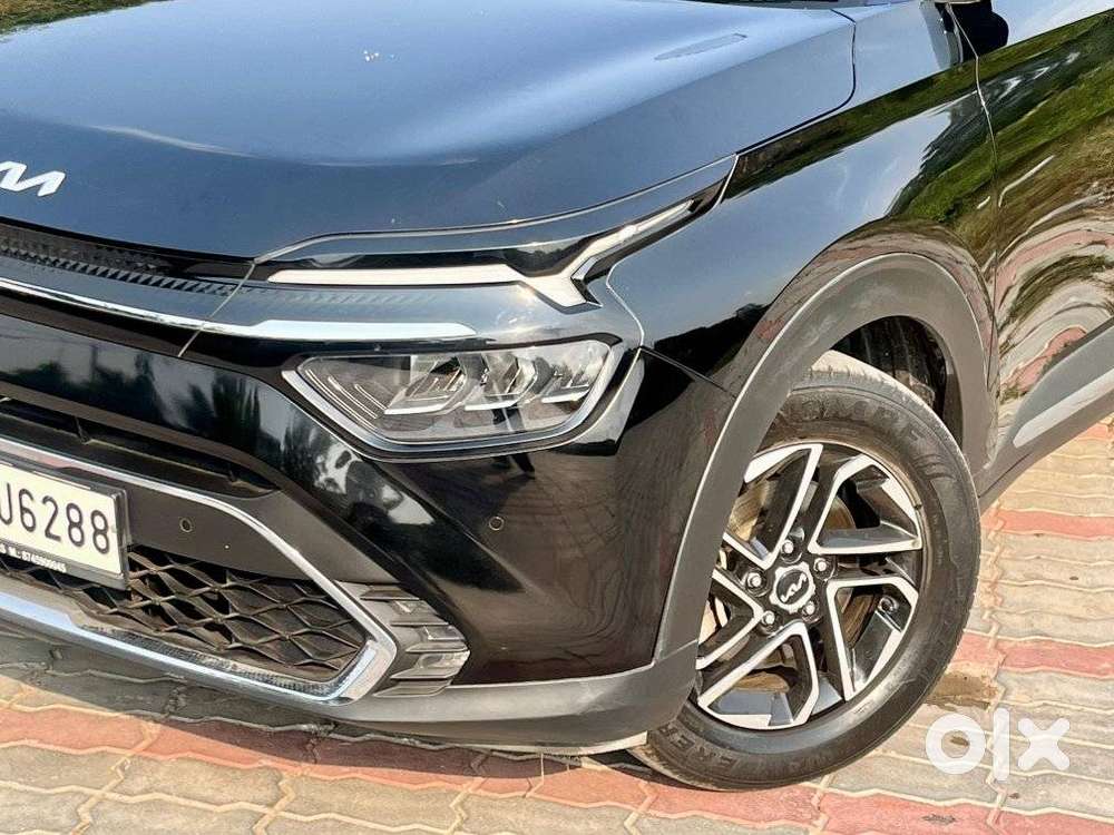 Kia Carens 1.5 Luxury Plus Turbo Dct 7 Str, 2022, Petrol