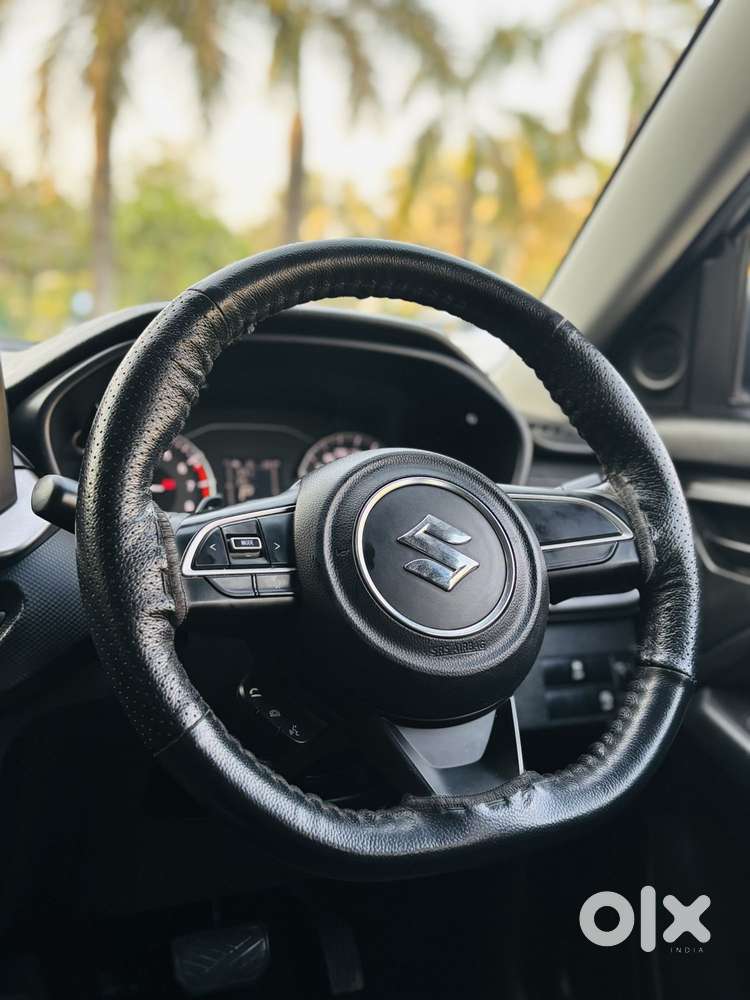 Maruti Suzuki Vitara Brezza 1.5 Vxi At, 2023, Petrol