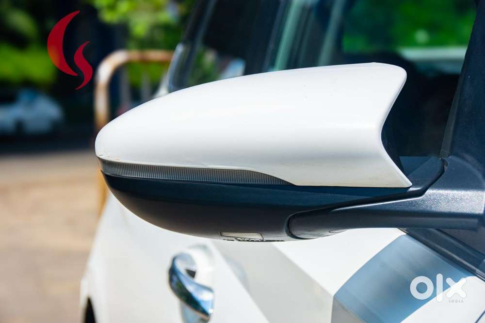 Hyundai I20 Asta (o) 1.2 Mt, 2023, Petrol