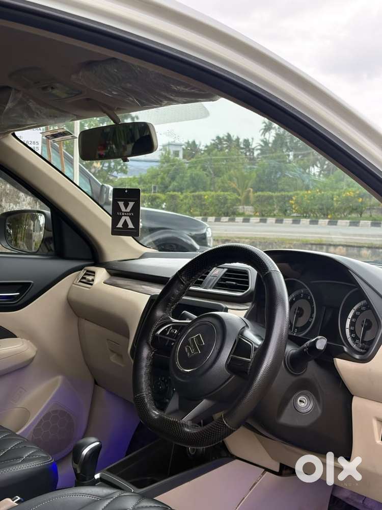 Maruti Suzuki Dzire 1.2 Vxi Amt, 2022, Petrol