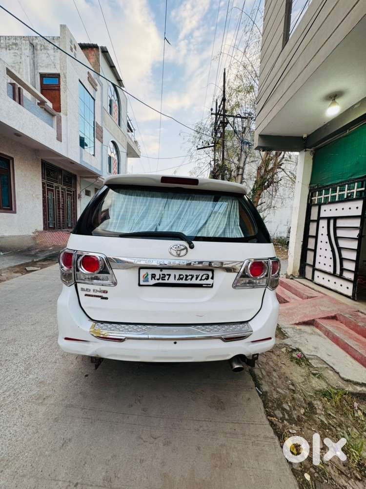 Toyota Fortuner 2014 डीज़ल Well Maintained