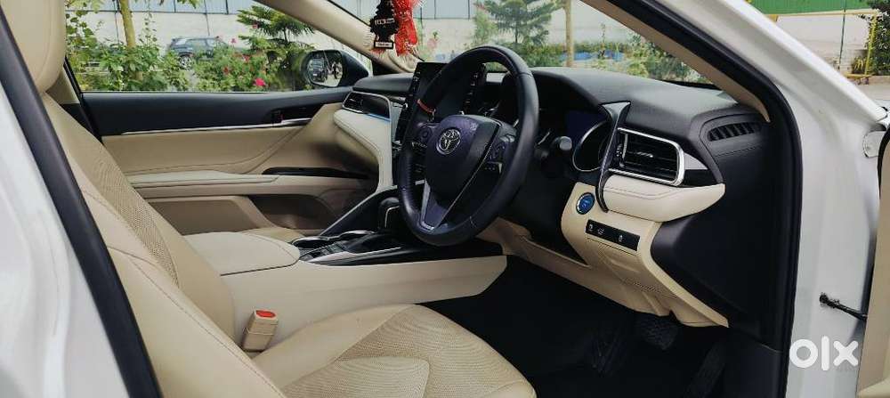Toyota Camry Hybrid, 2024, Petrol