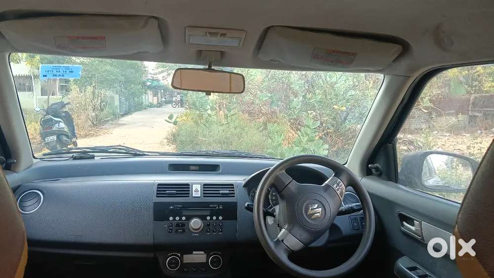 Maruti Suzuki Swift 2010 Petrol 119000 Km Driven