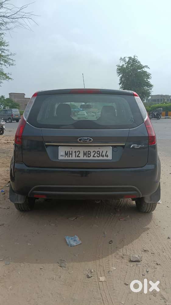 Ford Figo Petrol Zxi, 2011, Petrol