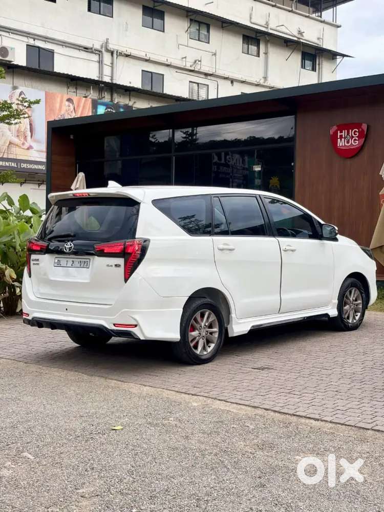 Toyota Innova Crysta 2017 Diesel 22300 Km Driven