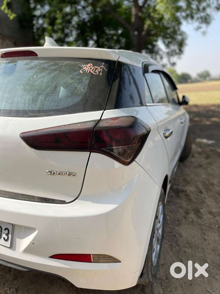 Hyundai I20 2017 Cng & Hybrids 90000 Km Driven