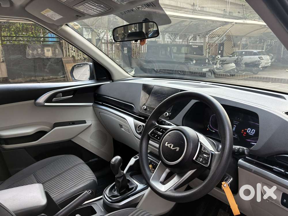 Kia Carens 1.4 Prestige 7 Str, 2022, Petrol