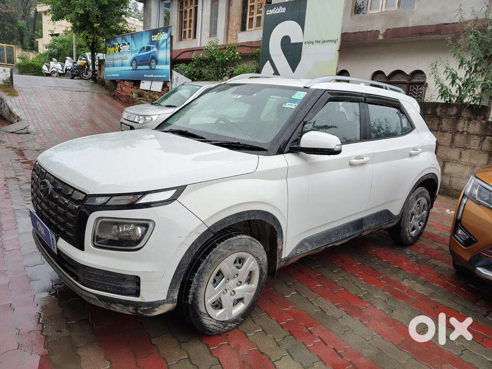 Hyundai Venue S Plus Mt 1.2 Kappa, 2022, Petrol