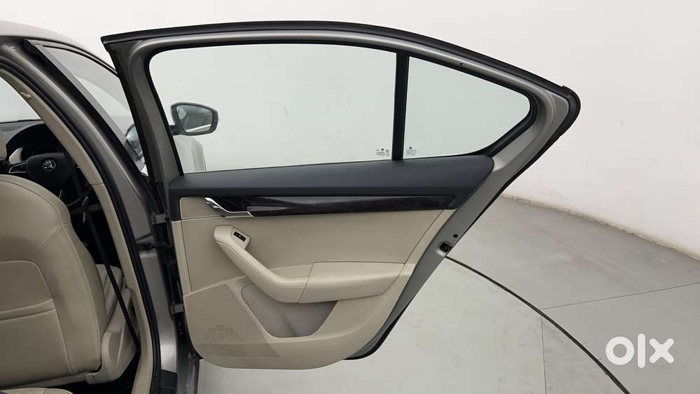 Skoda Octavia 2.0 Tdi Style Plus At, 2017, Diesel