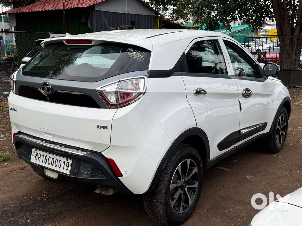 Tata Nexon 1.5 Revotorq Xma Amt, 2018, Petrol