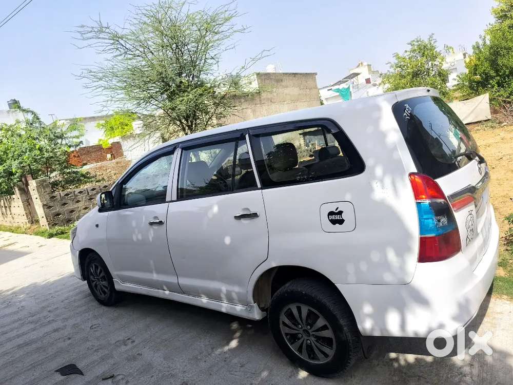 Toyota Innova 2012 Diesel Well Maintained