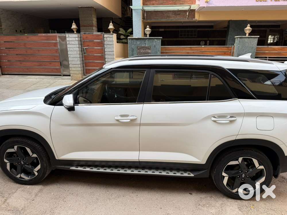 Hyundai Alcazar 2023 Diesel Well Maintained