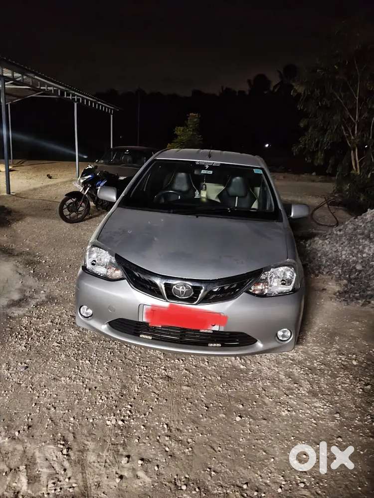 Toyota Etios Sportivo 2012