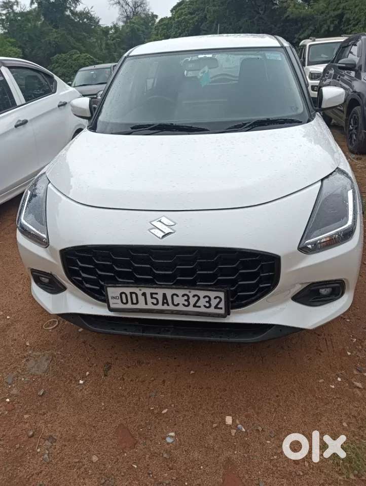 Maruti Suzuki Swift Vxi, 2025, Petrol