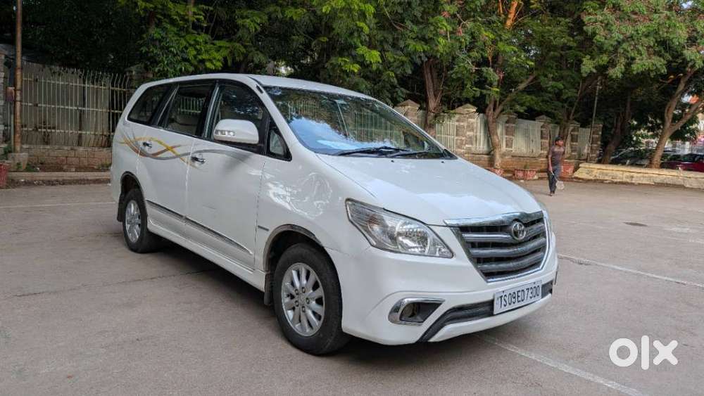 Toyota Innova 2.5 Vx 8 Str, 2015, Diesel