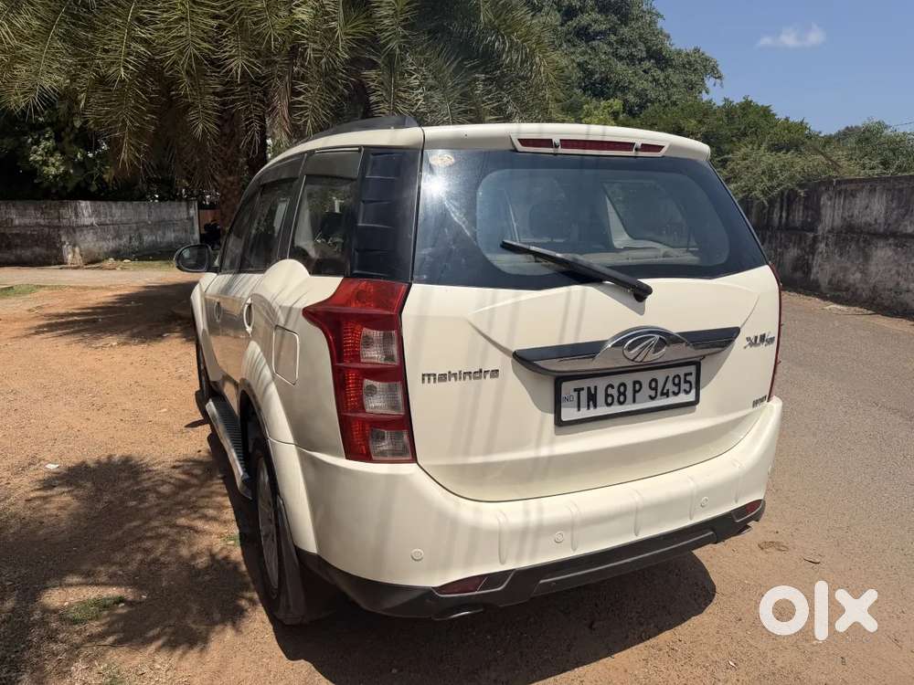 Mahindra Xuv500 At W10 Fwd, 2015, Diesel