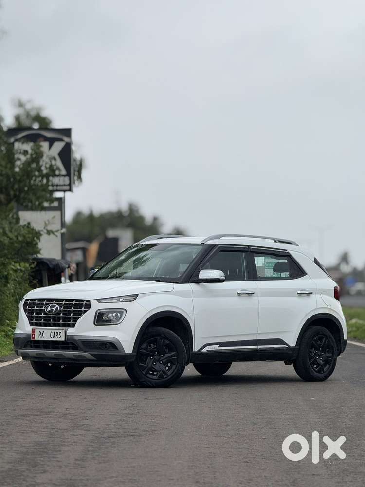 Hyundai Venue, 2021, Petrol