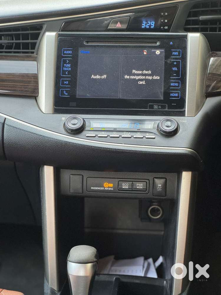 Toyota Innova Crysta 2.8 Z, 2016, Diesel