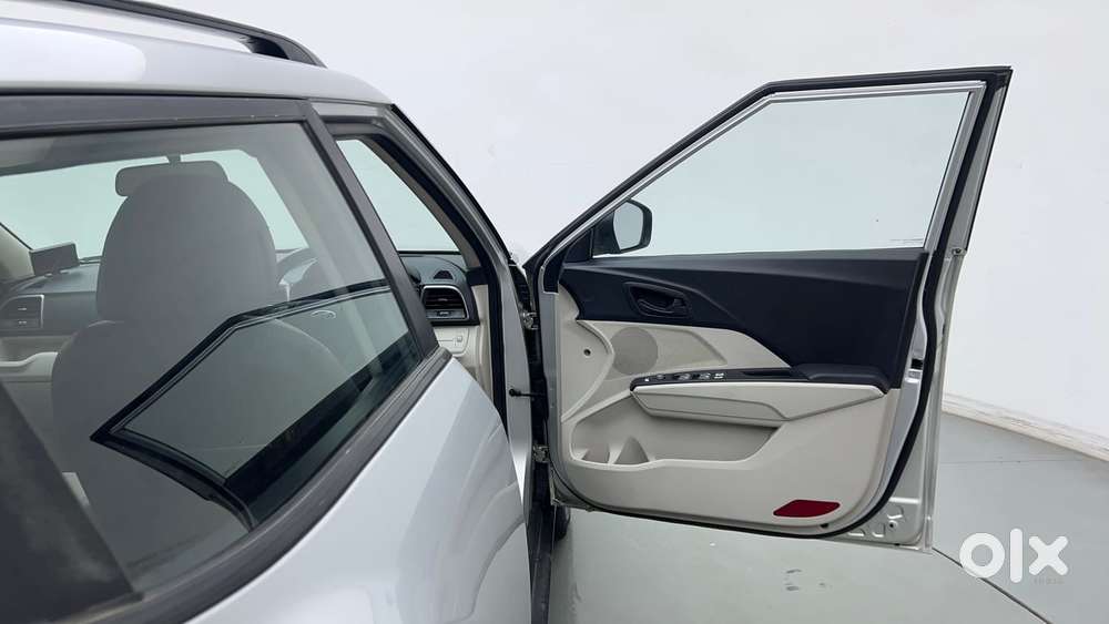 Mahindra Xuv300 W6, 2019, Petrol