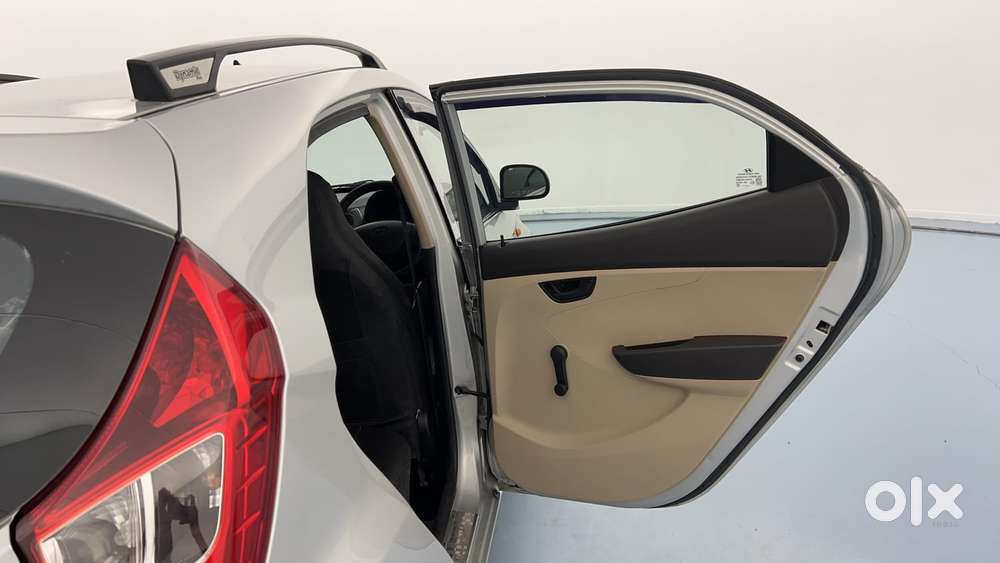 Hyundai Eon Era +, 2017, Petrol