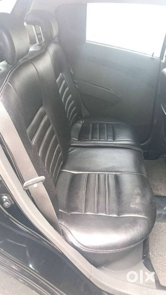 Chevrolet Beat, 2010, Petrol