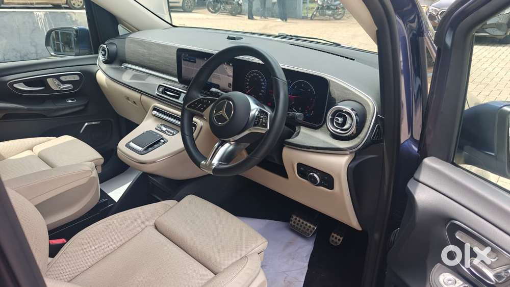 Mercedes-benz V-class 2.1 220 Expression Diesel At, 2025, Diesel