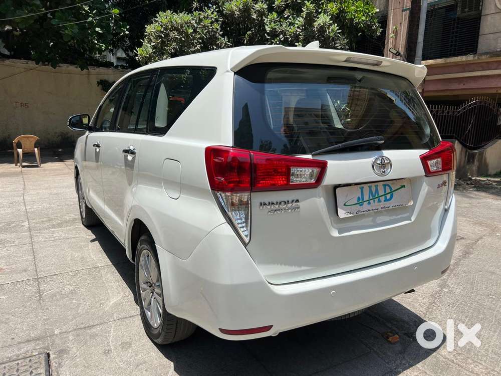 Toyota Innova Crysta 2.8z Automatic, 2016, Diesel