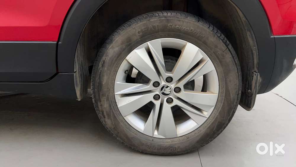 Skoda Kushaq 1.0 Tsi Ambition At, 2024, Petrol