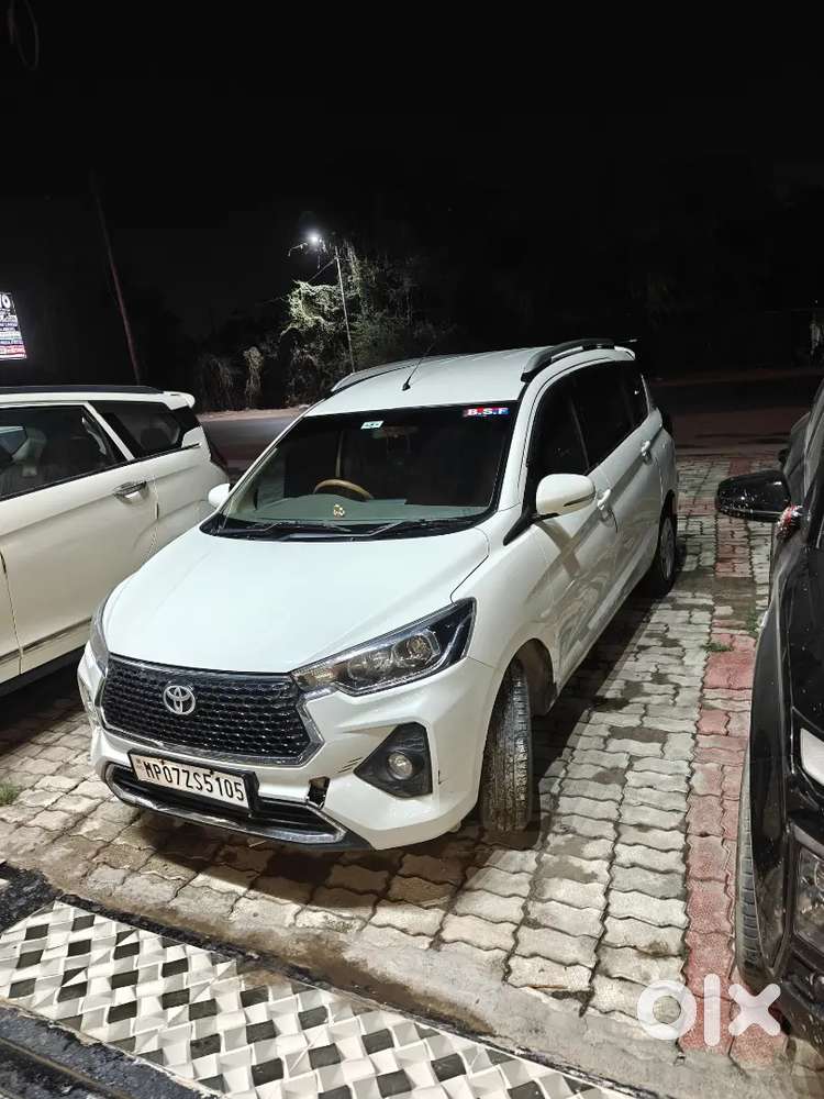 Toyota Rumion 2024 Cng & Hybrids 35000 Km Driven