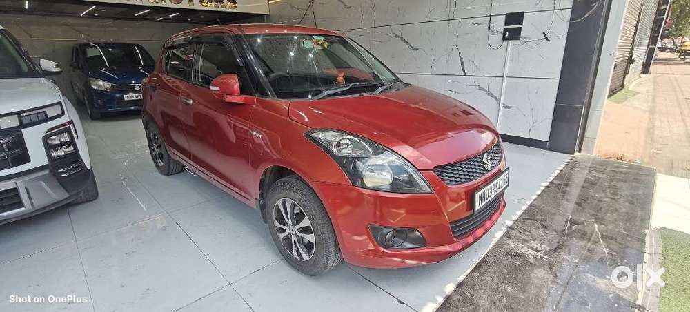 Maruti Suzuki Swift Vxi Abs Bsiv, 2014, Petrol
