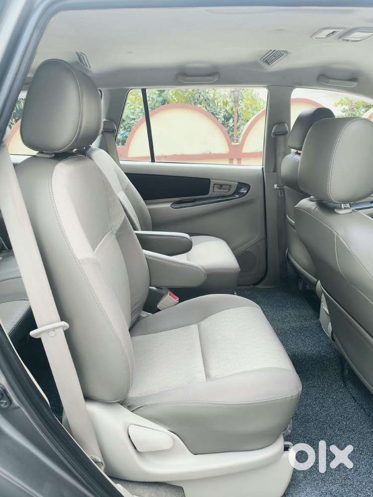 Toyota Innova 2.5 G (diesel) 7 Seater, 2014, Diesel