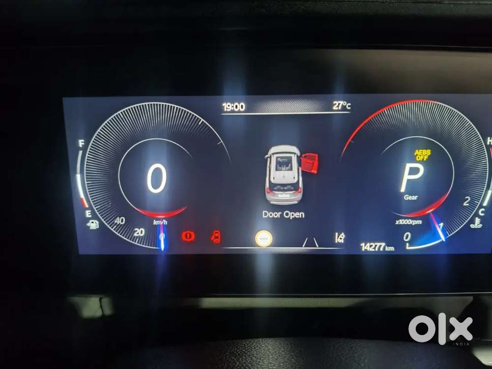 No Middle Man - Xuv 700 Ax7 Midnight Black Automatic Single Owner