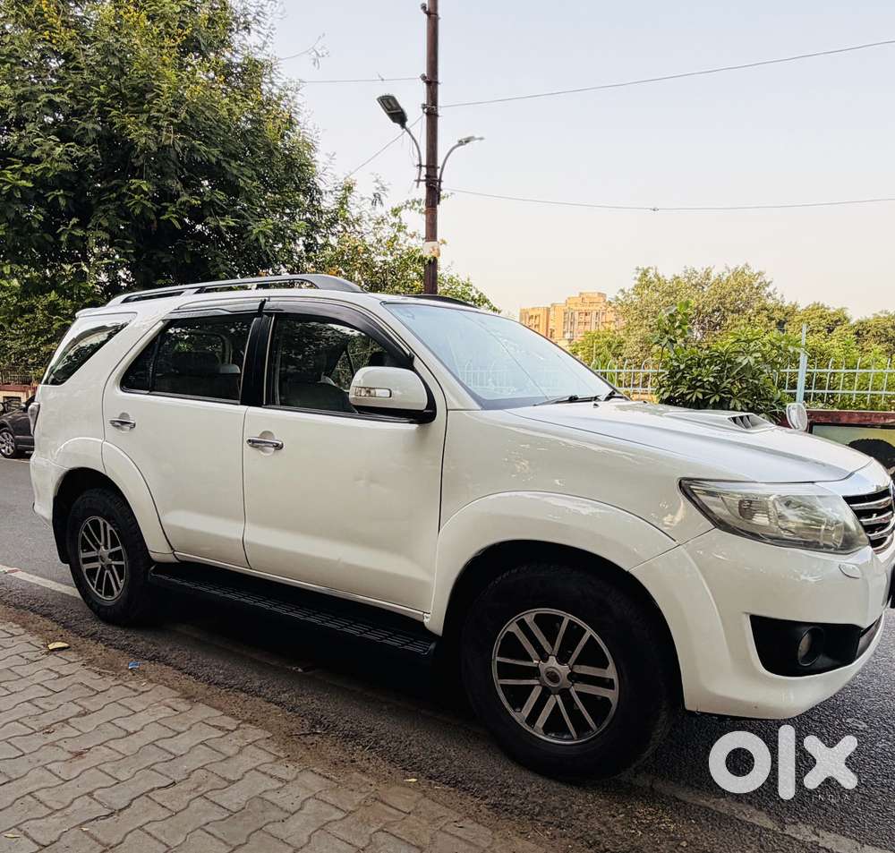 Toyota Fortuner 3.0 4x4 Manual, 2012, Diesel
