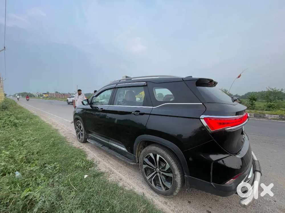 Mg Hector Plus Sharp Petrol 2025