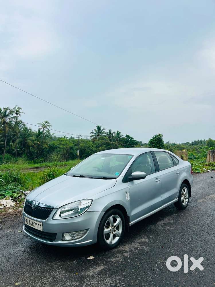 Skoda Rapid 1.6 Ambition Plus Tdi At, 2015, Diesel
