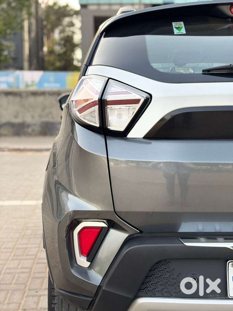 Tata Nexon, 2022, Petrol