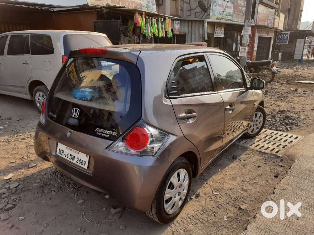 A Well-maintained, Less-driven Honda Brio S Mt(2013)