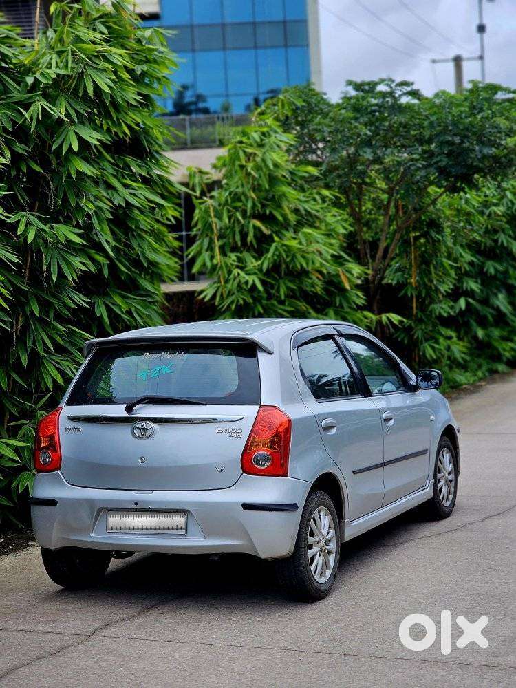 Toyota Etios Liva 1.2 High, 2012, Petrol