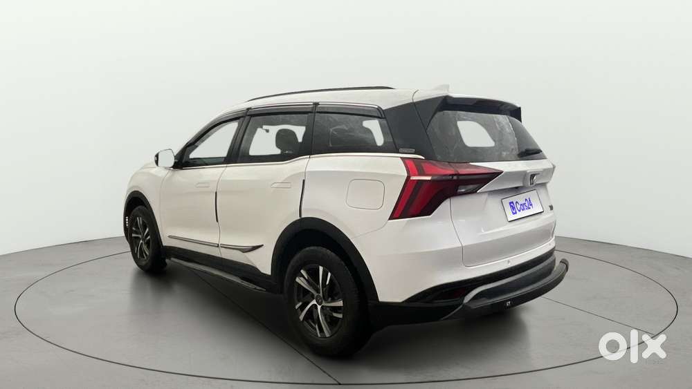 Mahindra Xuv700 2.0 Ax 5 Petrol At Str, 2023, Petrol