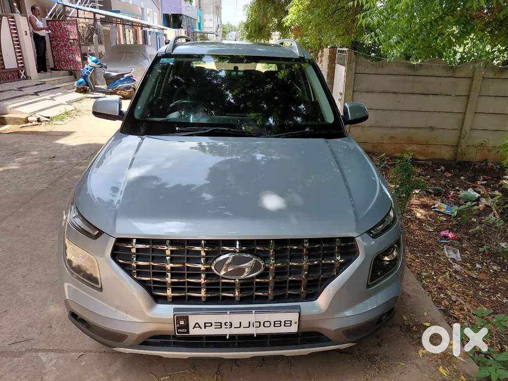 Hyundai Venue 2021 Diesel 98365 Km Driven
