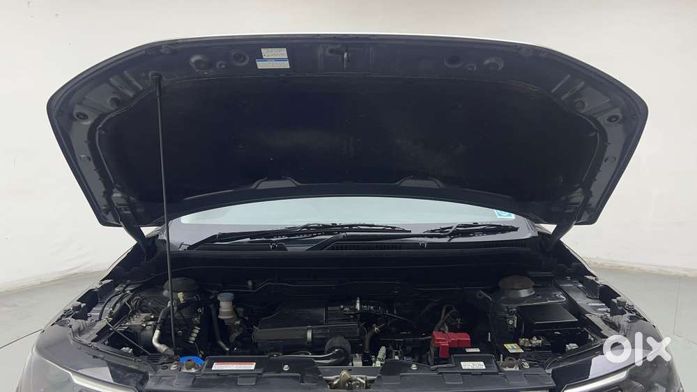 Maruti Suzuki Brezza Vxi At, 2024, Petrol