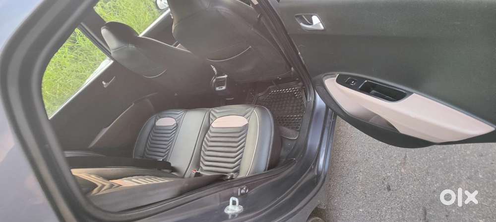 Hyundai Grand I10 Sportz(o) 1.2 Mt, 2017, Cng & Hybrids